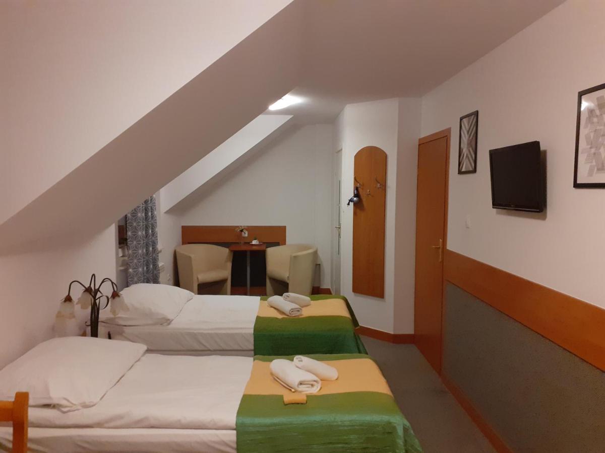Aparthotel Arkadia Plock Exterior photo